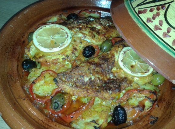 Marokkaanse Vistajine met roodbaarsfilet of andere visfilets
