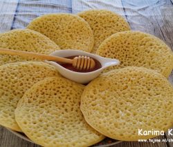 Baghrir de Marokkaanse pannenkoek met gaatjes