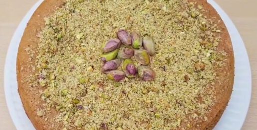 Een snelle pistache walnoten cake zonder olie of boter